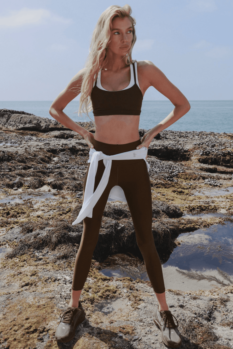 Alo Yoga — 7/8 High-Waist Airlift Legging