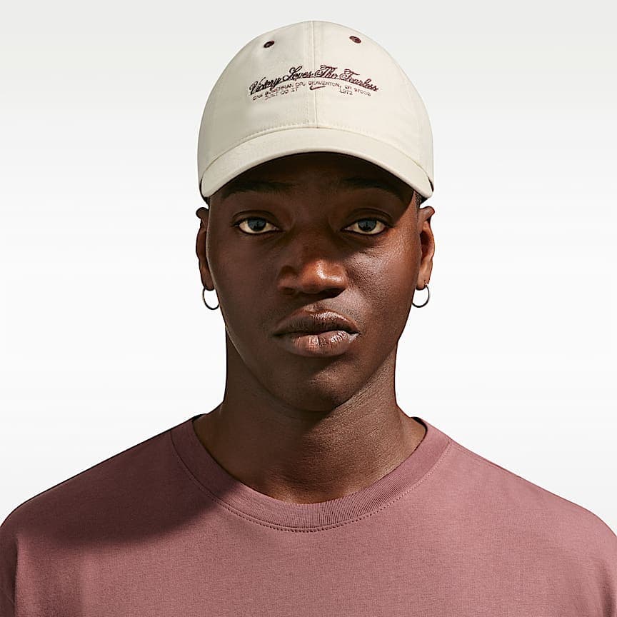 Nike — Sportswear Unstructured Cap